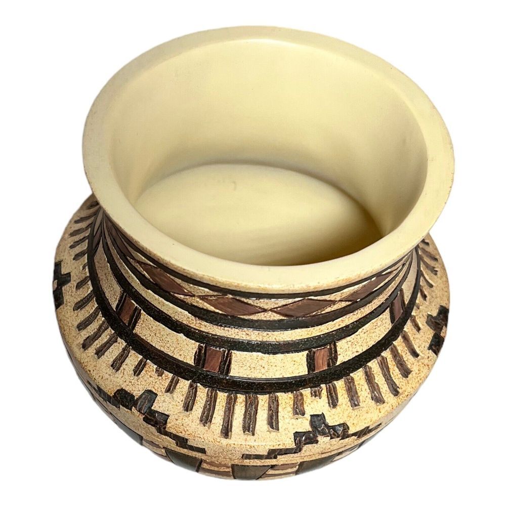 Aztec Design carved segmented hand painted vase Made in India 4" tall and wide - Picture 9 of 13